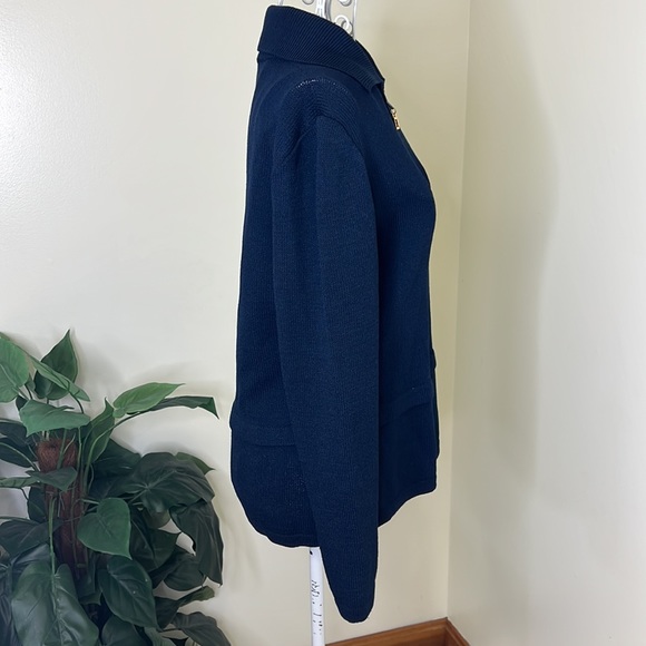 ST JOHN Vintage SJK Navy Blue Knit Zipper Jacket Gold Cloisonne Charm Size 4 - Picture 8 of 11
